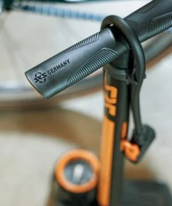 SKS Germany Pompe à Pied Airkompressor 10.0 10 SKS Germany Pompe à Pied Airkompressor 10.0 -Composants, périphériques de vélo de route Ventes 4002556971021 SKS Airkompressor 10 0 Standpumpe 4