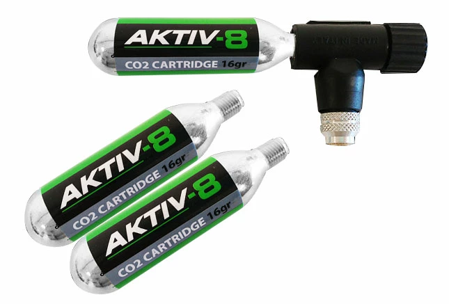 Aktiv-8 Kit De Pompe à CO2, Y Compris 3 Cartouches 16g Avec Filetage 3 Aktiv-8 Kit De Pompe à CO2, Y Compris 3 Cartouches 16g Avec Filetage