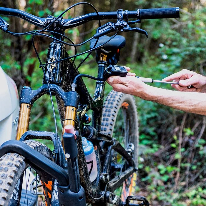 Blackburn HONEST Mini Pompe à Amortisseur Numérique 7 Blackburn HONEST Mini Pompe à Amortisseur Numérique – Image 5